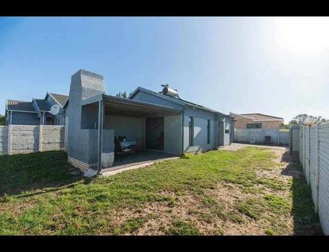 3 BEDROOM HOUSE FOR SALE IN FAIRVIEW